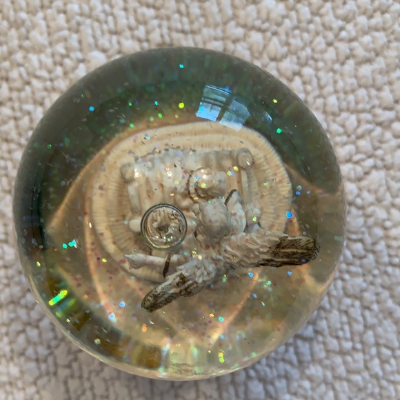 Lefton Snow Globe Guardian Angel Music Box - Picture 4 of 6